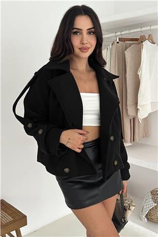 Kadın Siyah Düğmeli Kol Detaylı Kürk Yaka Kaşe Astarlı Kaban VS01573