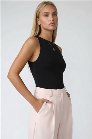 Kadın Siyah Halter Yaka Slim Fit Sandy Bluz ALC-X13447
