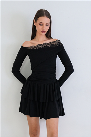 Kadın Siyah Madonna Yaka Dantel Detaylı Eteği Volanlı Sandy Elbise Alc-X15194