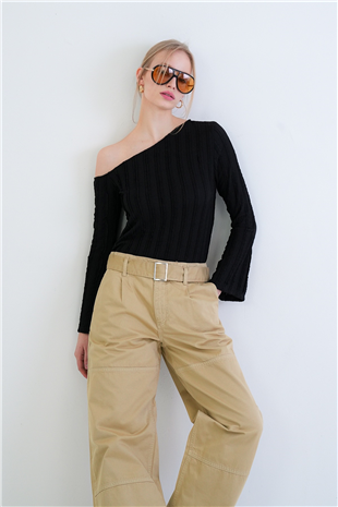Kadın Siyah Tek Omuz İspanyol Kol Fırfır Kumaş Bluz Alc-X15421