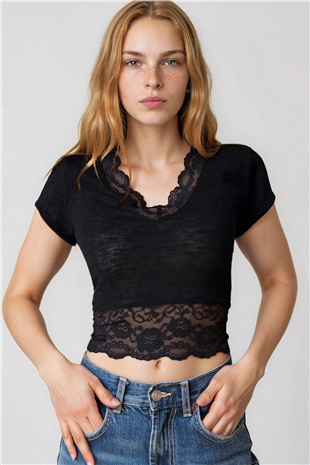 Kadın Siyah V Yaka Dantel Detaylı Crop Bluz Alc-X15433
