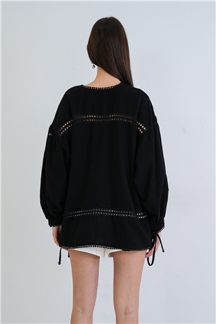 Kadın Siyah V Yaka Fisto İşlemeli Rahat Kalıp Keten Bluz Alc-X15374