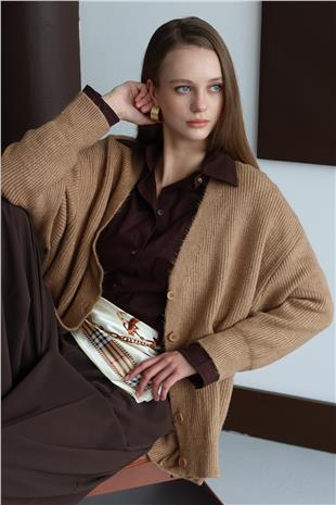 Kadın SÜTLÜ KAHVE Düğme Kapamalı Fitilli Uzun Triko Hırka VS01430