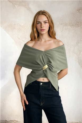 Kadın Yeşil V Yaka Drape Detaylı Metal Aksesuarlı Tasarım Kolsuz Bluz Alc-X15396