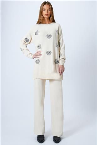 Kadın Ekru Kalp Desenli Triko Kazak Ve Düz Paça Pantolon Takım VS00971