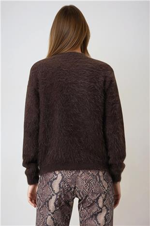 Kadın Kahverengi Kalp Düğme Detaylı Sakallı Hırka VS01001