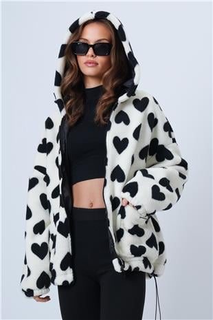 Kadın Ekru Kalpli Dik Yaka İçi Astarlı Cepli Oversize Peluş Mont VS01344