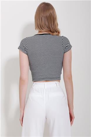 Kadın Siyah Kare Yaka Çizgili Crop Bluz ALC-X11550