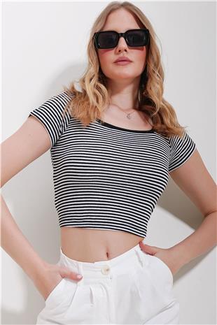 Kadın Siyah Kare Yaka Çizgili Crop Bluz ALC-X11550