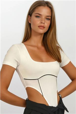 Kadın Beyaz Kare Yaka Kısa Kollu Body Suit VS00691