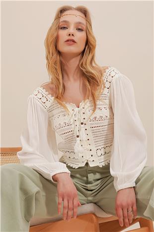 Kadın Ekru Kare Yaka Önü Bağlamalı Kroşata Dokuma Crop Bluz ALC-X10028