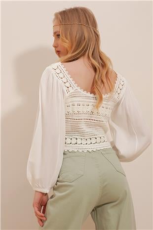 Kadın Ekru Kare Yaka Önü Bağlamalı Kroşata Dokuma Crop Bluz ALC-X10028