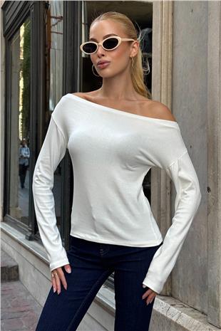Kadın Beyaz Kayık Yaka Basic Bluz VS00732