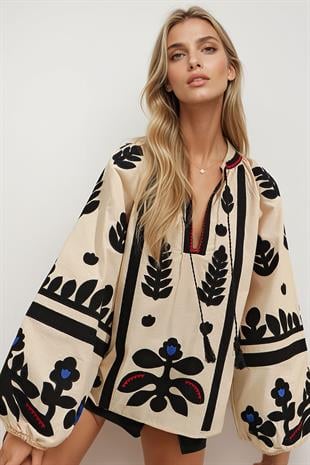 Kadın Bej Kayık Yaka Püskül Detaylı Nakış İşlemeli Balon Kol Dokuma Bluz ALC-X9279