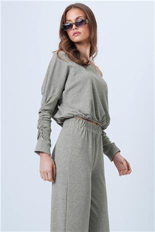 Kadın Simli Bej Kayık Yaka Simli Kolları Büzgü Detaylı Bluz Ve Pantolon Takım VS01319