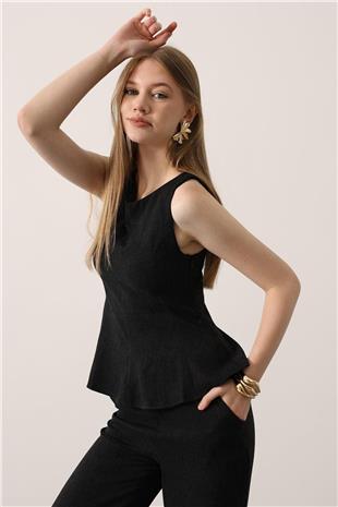 Kadın Siyah Kolsuz Peplum Kesim Dikiş Detaylı Bluz Ve Geniş Paça Pantolon Takım VS01154