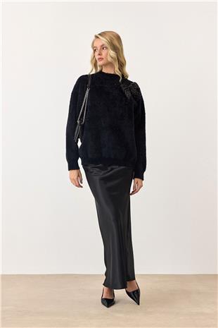 Kadın Siyah Kurdele Detaylı Bisiklet Yaka İncili Püsküllü Triko Kazak VS00940