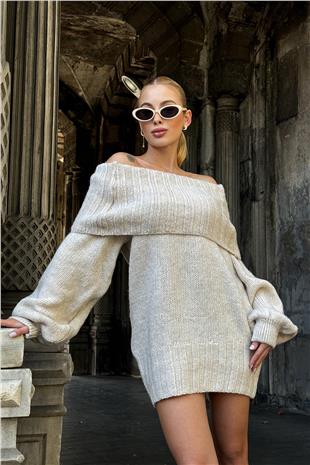 Kadın Ekru Madonna Yaka Triko Kazak VS00014