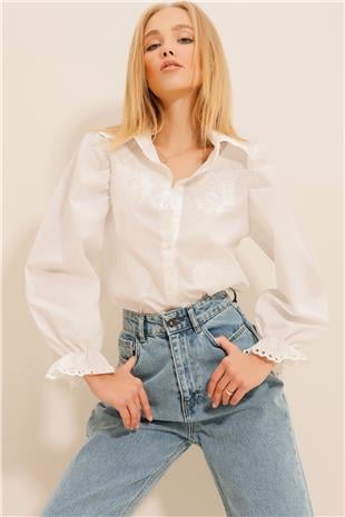 Kadın Beyaz Nakış İşlemeli Balon Kol Poplin Gömlek ALC-X11137