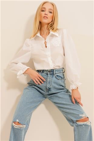 Kadın Beyaz Nakış İşlemeli Balon Kol Poplin Gömlek ALC-X11137