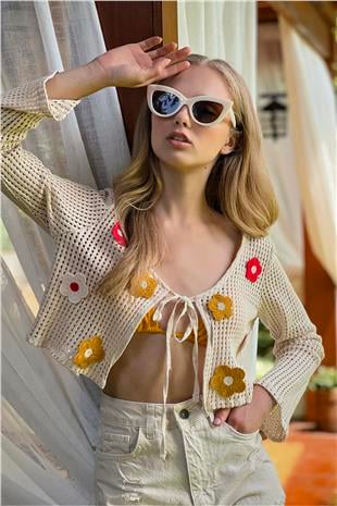 Kadın Bej Önü Bağcıklı Çiçek Motifli Kroşe Hırka  ALC-X8910