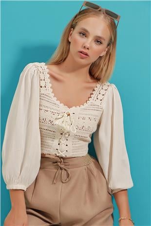 Kadın Ekru Oval Yaka Önü Bağcıklı Keten Bloklu Kroşe Bluz ALC-X9196