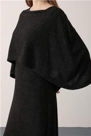 Kadın Antrasit Pelerin Detaylı Uzun Kollu Yumoş Triko Maxi Elbise VS01150