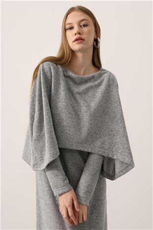 Kadın Gri Pelerin Detaylı Uzun Kollu Yumoş Triko Maxi Elbise VS01150