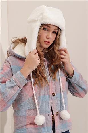 Kadın Beyaz Peluş Kulaklıklı Yumoş Şapka ALC-A2427