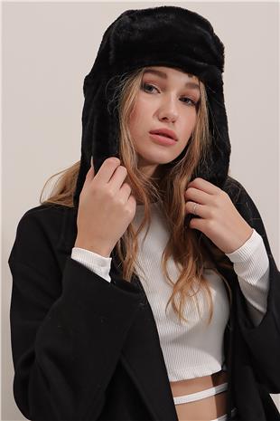 Kadın Siyah Peluş Kulaklıklı Yumoş Şapka ALC-A2427