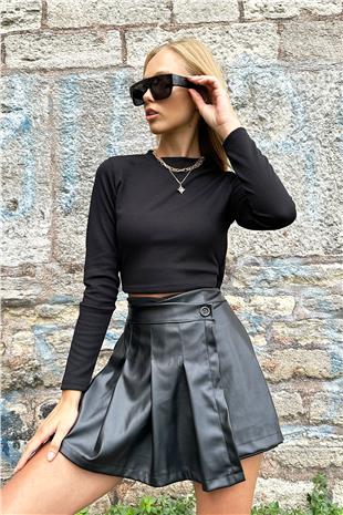 Kadın Siyah Pilise Detaylı Fermuarlı Suni Deri Mini Şort Etek ALC-X10772
