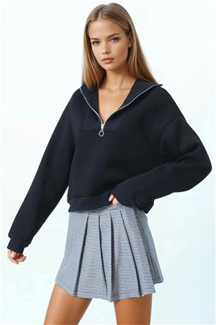 Kadın Siyah Polo Yaka Yarım Fermuarlı Sweatshirt VS01033
