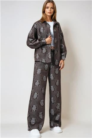 Kadın Kahverengi Püsküllü Oversize Gömlek Ve Beli Lastikli Pantolon Dokuma İkili Takım VS01007