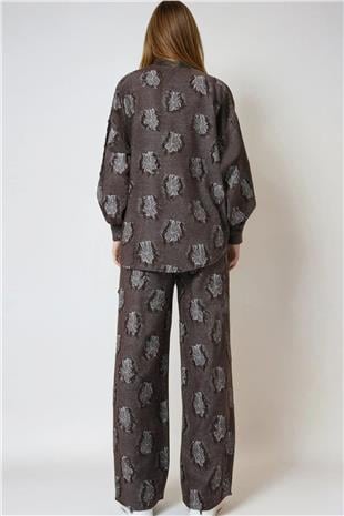 Kadın Kahverengi Püsküllü Oversize Gömlek Ve Beli Lastikli Pantolon Dokuma İkili Takım VS01007