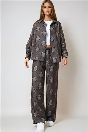 Kadın Kahverengi Püsküllü Oversize Gömlek Ve Beli Lastikli Pantolon Dokuma İkili Takım VS01007