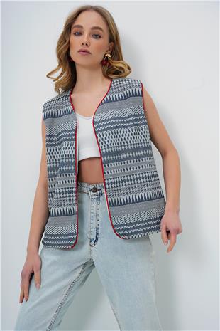 Kadın Lacivert Renkli Biye Detaylı Etnik Desenli Dokuma Yelek ALC-X13721