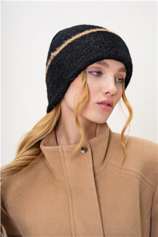 Kadın Siyah Şerit Detaylı Tüylü Triko Bere ALC-X13257