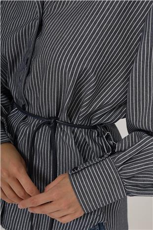 Kadın Lacivert Simli Çizgili İp Bağlamalı Oversize Gömlek VS00798