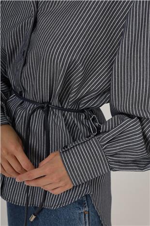 Kadın Lacivert Simli Çizgili Kemerli Gömlek VS00550