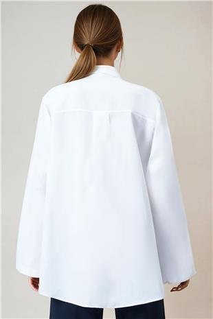 Kadın Beyaz Tek Cepli İspanyol Kol Oversize Gömlek VS01016