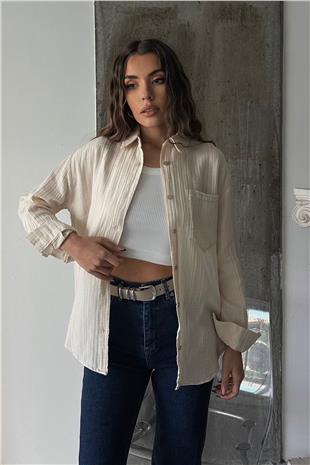 Kadın Beyaz Tek Cepli Oversize Müslin Gömlek VS00658