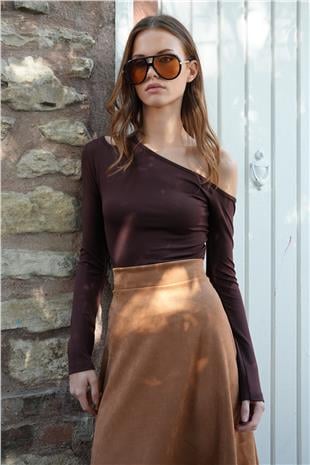 Kadın Kahverengi Tek Omuz Kesik Detaylı Uzun Kollu Bluz VS01222