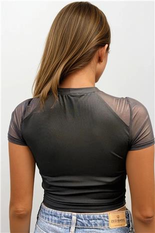 Kadın Siyah Tül Detaylı Crop Bluz VS00697