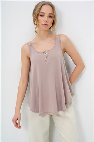 Kadın Bej U Yaka Çapraz Askılı Düğme Detaylı Sandy Kloş Kesim Bluz ALC-X13515