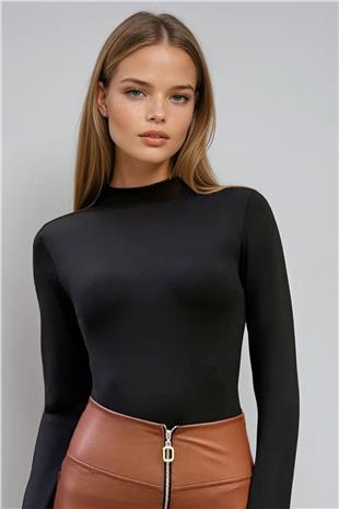 Kadın Siyah Uzun Kollu Dik Yaka Basic Bluz VS00987