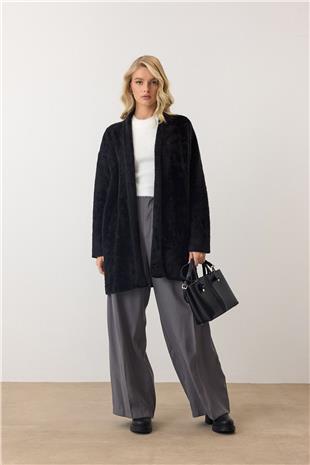 Kadın Siyah Uzun Kollu Tüylü Triko Hırka VS00924