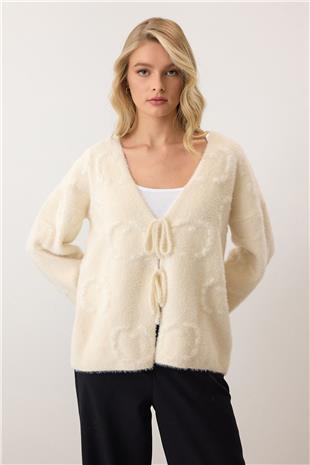 Kadın Krem V Yaka Bağcık Detaylı Desenli Triko Hırka VS00902