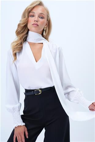 Kadın Beyaz V Yaka Boyundan Bağlama Detaylı Gipeli Moss Krep Bluz ALC-X14367