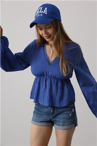 Kadın Mavi V Yaka Dantelli Bluz VS00575