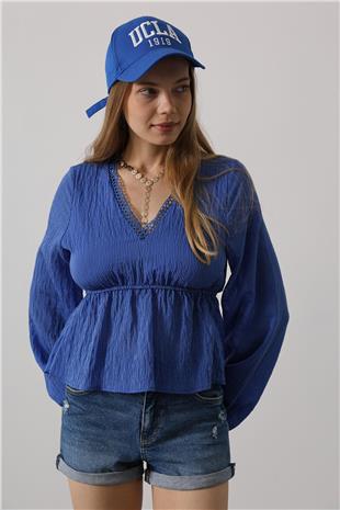 Kadın Mavi V Yaka Dantelli Bluz VS00575